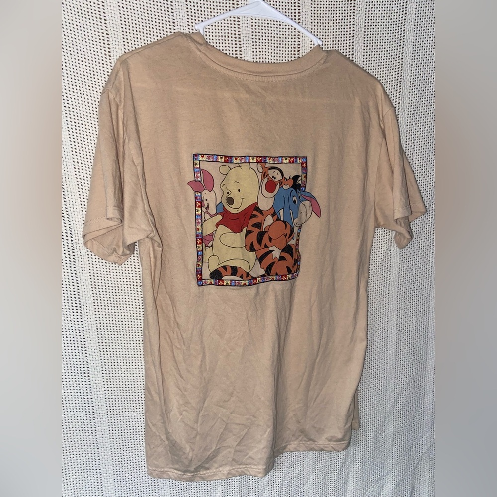 Disney Winnie the Pooh Embroidered Short Sleeve Tee Size Women’s Medium